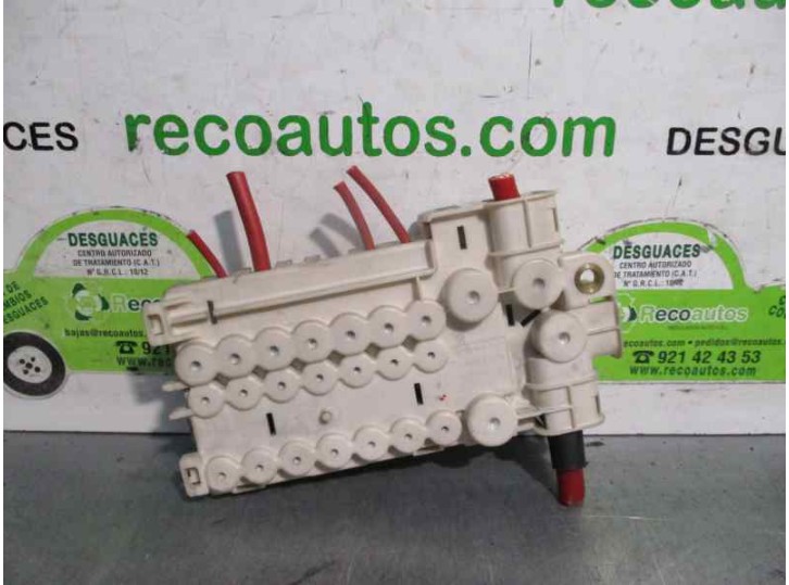 Replacement relay/fuse box for BMW 5 Series sedan (E39) 523i OEM IAM reference 61138370640 