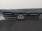 Replacement front grille for Volkswagen Polo Saloon (6N1) 1.4 OEM IAM reference 6N0853653 