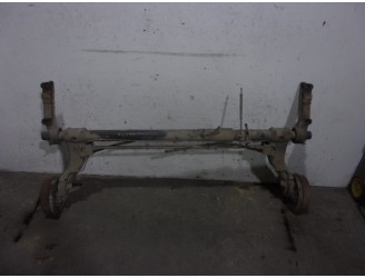 Recambio de puente trasero para renault 9 1.4 referencia OEM IAM  TAMBOR 4 AGUJEROS BURRA 22