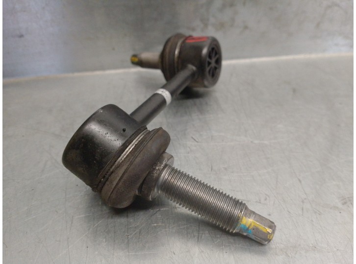 Recambio de bieleta estabilizadora trasera izquierda para kia optima 1.7 crdi cat referencia OEM IAM 55530C1100 