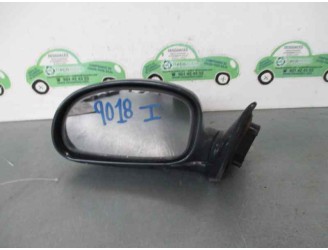 Replacement of left side mirror for Hyundai Lantra Saloon (RD) 1.9 diesel CAT OEM IAM reference 8760529601 BLUE 3 PINS