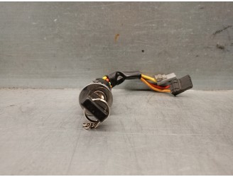 Replacement ignition switch for Renault Clio I phase I+II (B/C57) 1.8 OEM IAM reference 7700805669 