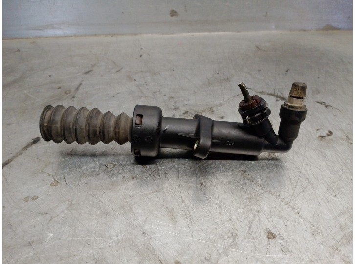 Recambio de bombin embrague para citroën c5 berlina 1.8 cat (6fz / ew7j4) referencia OEM IAM 9681495580  