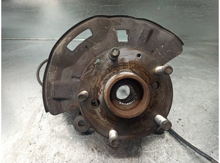 Recambio de mangueta delantera izquierda para daewoo leganza 2.0 cat referencia OEM IAM 96207563  