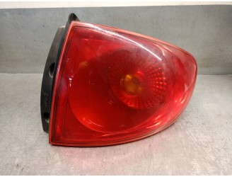 Replacement right rear light for Seat Altea (5P1) 1.9 TDI OEM IAM reference 5P0945112B 5P0945112B 