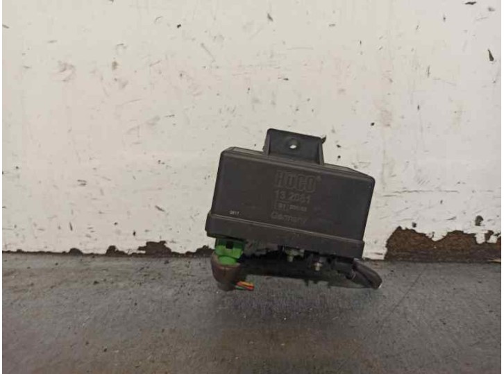 Recambio de caja precalentamiento para peugeot 406 berlina (s1/s2) stdt referencia OEM IAM 132081  