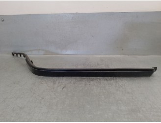 Recambio de molduras delanteras para mercedes-benz clase c (w202) berlina 2.5 20v turbodiesel cat referencia OEM IAM 2028260777 