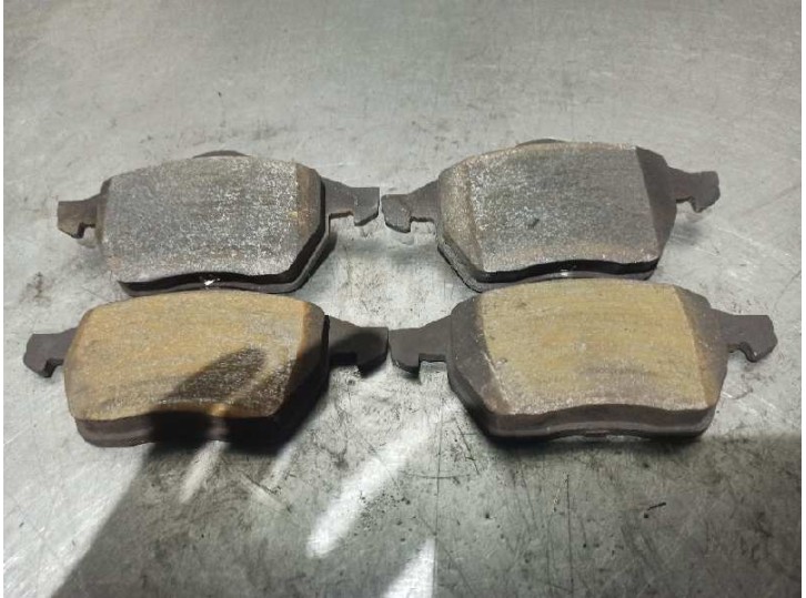 Recambio de pastillas de freno para audi a4 avant (8e5) 2.5 v6 24v tdi referencia OEM IAM 