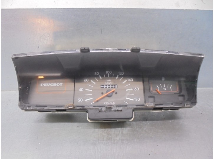 Recambio de cuadro instrumentos para peugeot 205 berlina 1.2 referencia OEM IAM 9753530180  