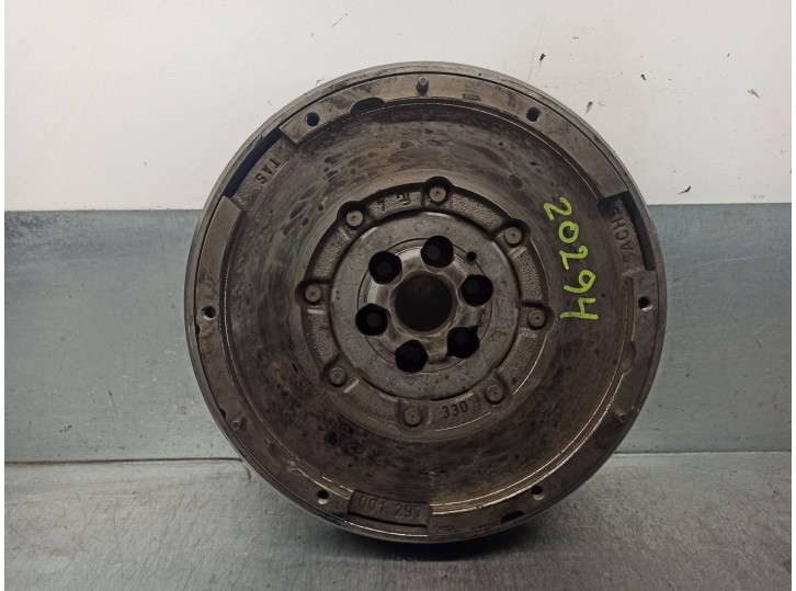 Recambio de volante motor para citroën ds3 1.2 12v e-thp referencia OEM IAM 9805958180 