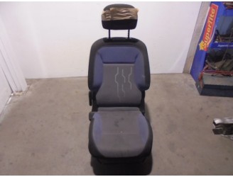 Recambio de asiento delantero derecho para peugeot partner kombi outdoor referencia OEM IAM TELA NEGRA GRIS Y AZUL 6 PUERTAS