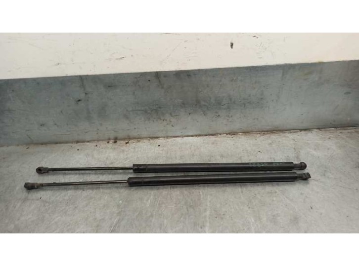 Recambio de amortiguadores maletero / porton para bmw x3 (e83) 3.0 turbodiesel referencia OEM IAM 51243400379 590N 