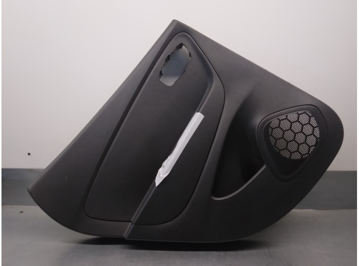 Recambio de guarnecido puerta trasera izquierda para renault captur 1.5 dci diesel fap energy referencia OEM IAM 829A19886R  