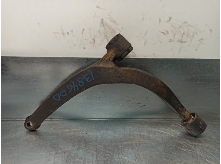 Replacement front right lower suspension arm for Peugeot 605 2.0 OEM IAM reference 
