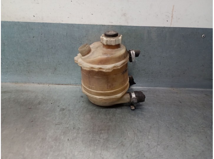 Recambio de deposito expansion para renault trafic furgoneta (t_, p_, v_) 2.5 d referencia OEM IAM 7701203218 7701203218 