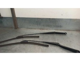 Recambio de brazo limpia delantero derecho para bmw x3 (e83) 3.0 turbodiesel referencia OEM IAM 61613453537 61613453533 