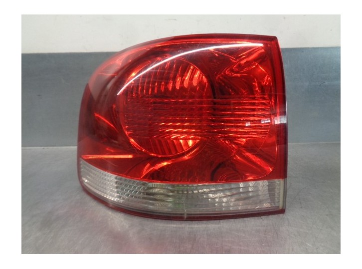 Recambio de piloto trasero izquierdo para volkswagen touareg (7la) tdi r5 referencia OEM IAM 7L6945095K DE ALETA 