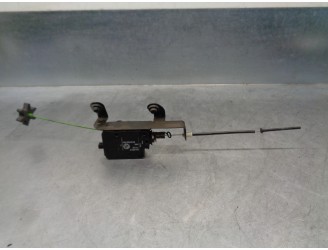 Recambio de motor tapa deposito combustible para bmw serie 5 berlina (e60) 530d referencia OEM IAM 67116923975  