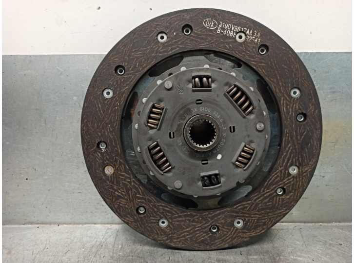 Replacement clutch kit for Nissan Maxima (J30) OEM IAM reference 324012310 324012310 LUK
