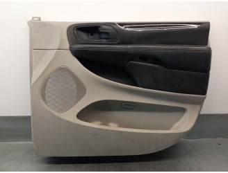 Recambio de guarnecido puerta delantera derecha para lancia voyager monospace (404_) 2.8 crd (rt, 53) referencia OEM IAM 1VQ06BD