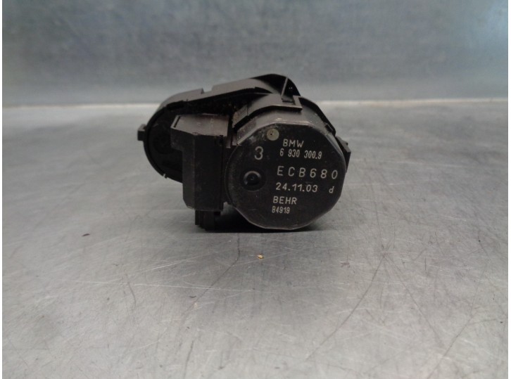 Recambio de motor calefaccion para bmw serie 5 berlina (e60) 530d referencia OEM IAM 6930300 