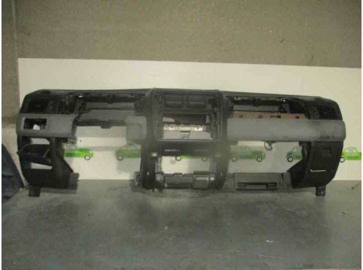 Recambio de salpicadero para mitsubishi montero pinin (h60/h70) 1.8 cat referencia OEM IAM  NEGRO 