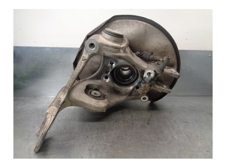 Replacement rear left stub axle for Audi Q5 (8R) 2.0 TDI (125kW) OEM IAM reference 8R0505435A 