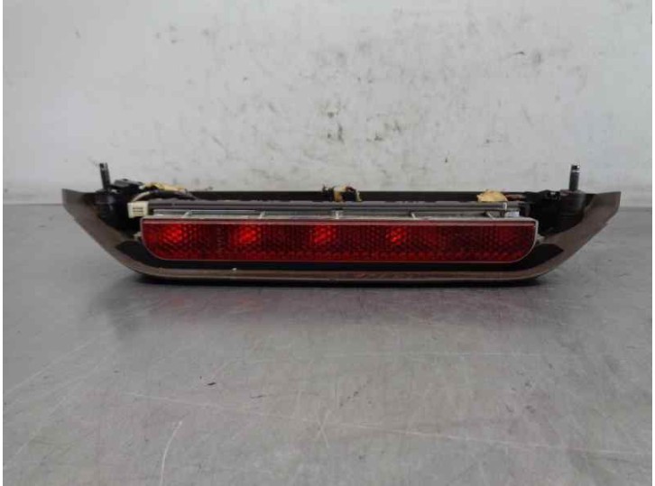 Replacement center brake light for Fiat Idea (135) 1.4 OEM IAM reference 