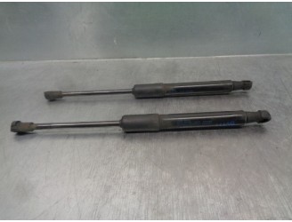 Recambio de amortiguadores capo para audi a1 (8xk) adrenalin referencia OEM IAM 8X0823359  