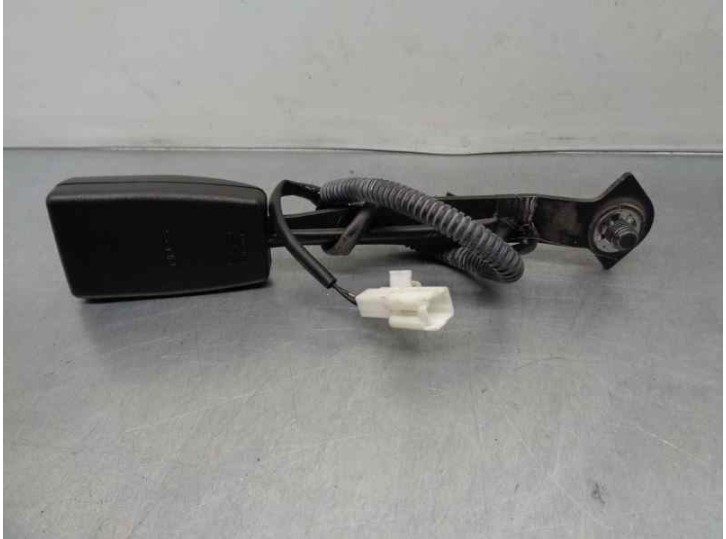 Replacement seat belt buckle for Mazda 2 Lim. (de) 1.5 16V CAT OEM IAM reference 