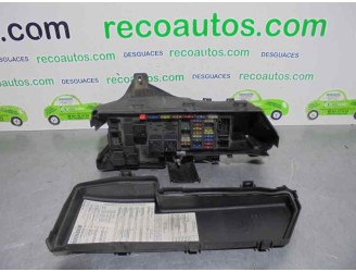 Recambio de caja reles / fusibles para volvo v70 familiar 2.3 20v turbo cat referencia OEM IAM 9494210  