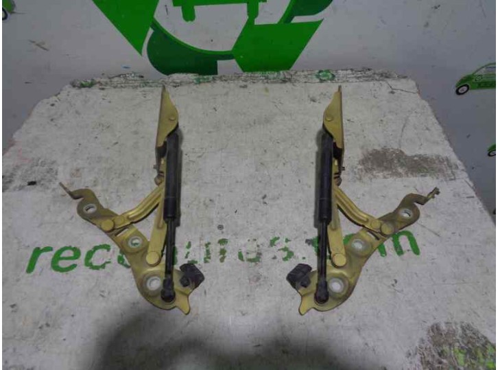 Recambio de bisagra porton para volvo s60 berlina 2.4 cat referencia OEM IAM  8652462 