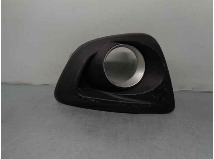 Recambio de molduras delanteras para mazda 2 lim. (de) 1.5 16v cat referencia OEM IAM D01N50021 D01N50022 