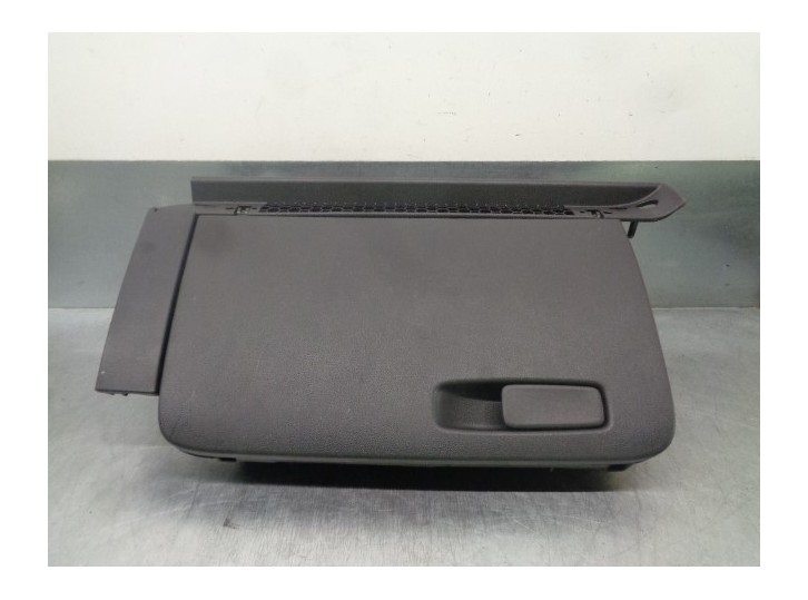 Recambio de guantera para audi a1 (8xk) adrenalin referencia OEM IAM 8XB863075AFKZ 8X1857104 