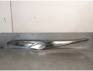 Recambio de molduras traseras para hyundai tucson hybrid referencia OEM IAM 87850N7000 87850N7000 