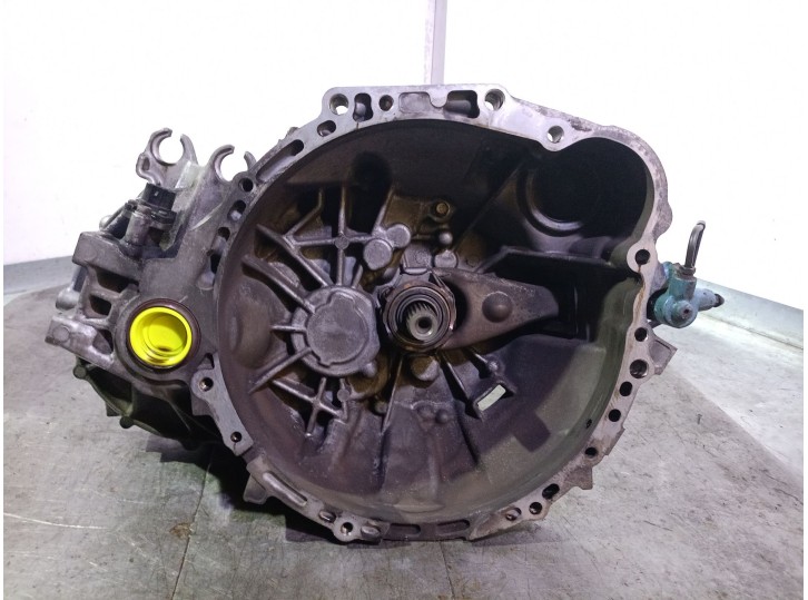 Recambio de caja cambios para toyota avensis liftback (_t22_) 2.0 td (ct220_) referencia OEM IAM 90301425  303002B780
