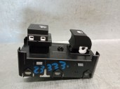 Recambio de mando elevalunas trasero derecho para hyundai tucson hybrid referencia OEM IAM 93581N12304X 00002763 