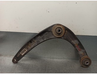 Recambio de brazo suspension inferior delantero izquierdo para renault scenic iii grand dynamique referencia OEM IAM 823215 