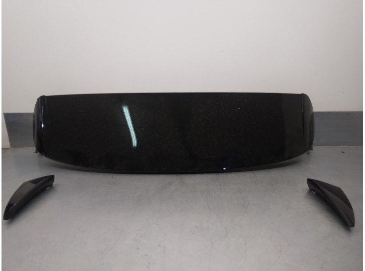 Recambio de aleron trasero para renault captur 1.5 dci diesel fap energy referencia OEM IAM 960304415R  