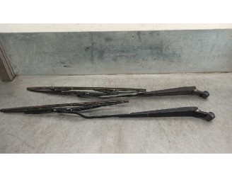 Recambio de brazo limpia delantero derecho para suzuki ignis rm (mh) 1.3 ddis diesel cat referencia OEM IAM 