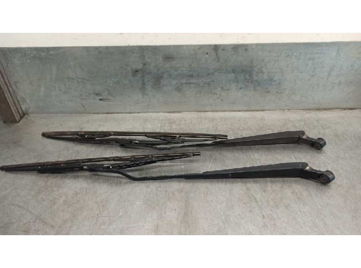 Recambio de brazo limpia delantero derecho para suzuki ignis rm (mh) 1.3 ddis diesel cat referencia OEM IAM 