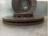 Replacement front brake disc for Volkswagen Passat saloon (3B2) 1.9 TDI OEM IAM reference 8E0615301P 