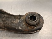 Recambio de brazo suspension superior delantero derecho para ssangyong musso (fj) 2.3 d referencia OEM IAM 4440105000 4440105000