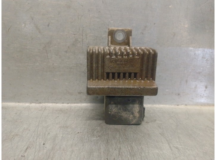 Recambio de caja precalentamiento para renault laguna ii (bg0) 1.9 dci diesel referencia OEM IAM 7700115078 BED712 NAGARES