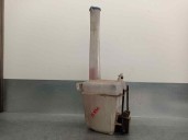 Recambio de deposito limpia para kia carens 2.0 crdi ex monovolumen referencia OEM IAM 0K2FA67480  