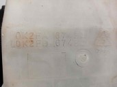 Recambio de deposito limpia para kia carens 2.0 crdi ex monovolumen referencia OEM IAM 0K2FA67480  