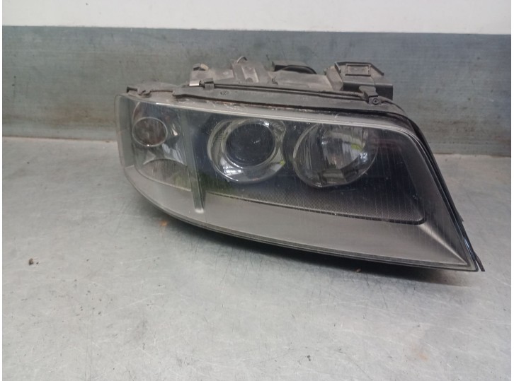 Right headlight replacement part for Audi Allroad C5 (4BH) 2.5 TDI Quattro OEM IAM reference 4Z7941004B 4Z7941004B 