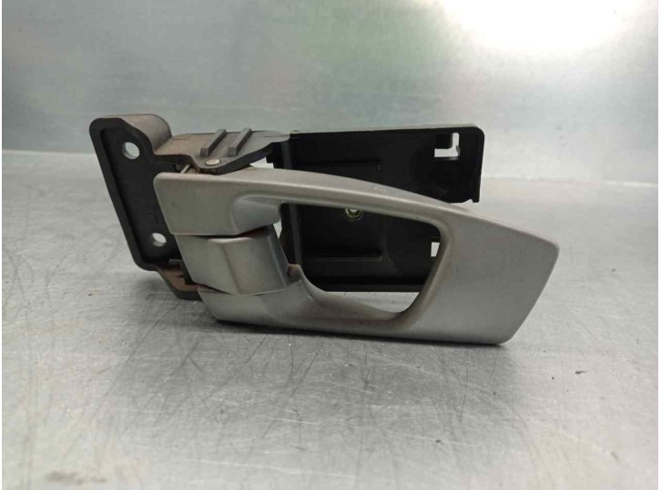 Recambio de maneta interior trasera izquierda para kia carens 2.0 crdi ex monovolumen referencia OEM IAM 0K2FA59330  