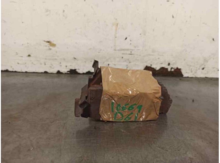 Recambio de pastillas de freno para nissan sunny berlina (n14) 1.6 16v cat referencia OEM IAM 4106062C90  