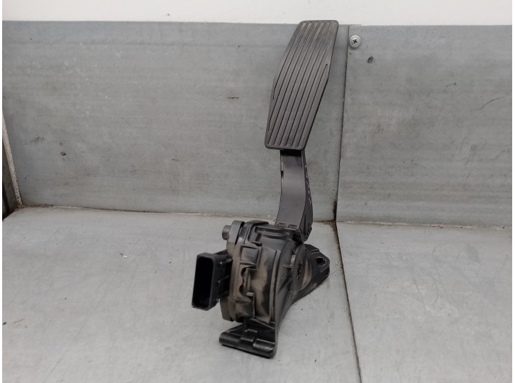 Recambio de potenciometro pedal para chevrolet cruze 1.6 cat referencia OEM IAM 13252702 6PV00976507 HELLA